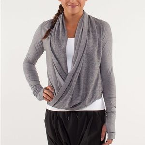 Lululemon iconic grey wrap top | sz 6 small